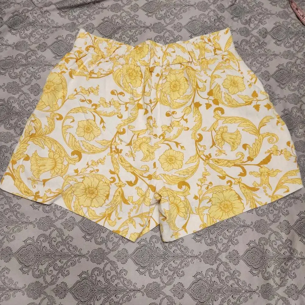 Yellow White Floral Baroque Print Linen Blend Shorts Size US 8